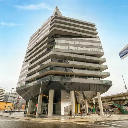 River City 4, Harris Square